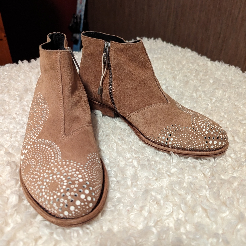 Pantanetti Tan suede Italian Boots 36.5 New